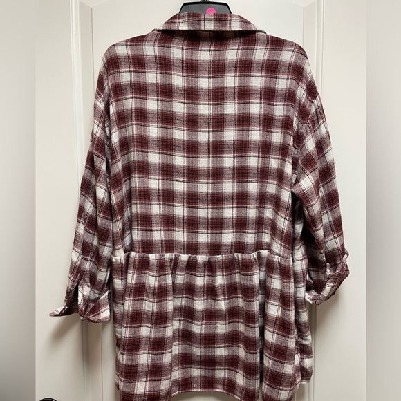 American Eagle Maroon Plaid Flannel w Cute Waist - Picture 2 of 6